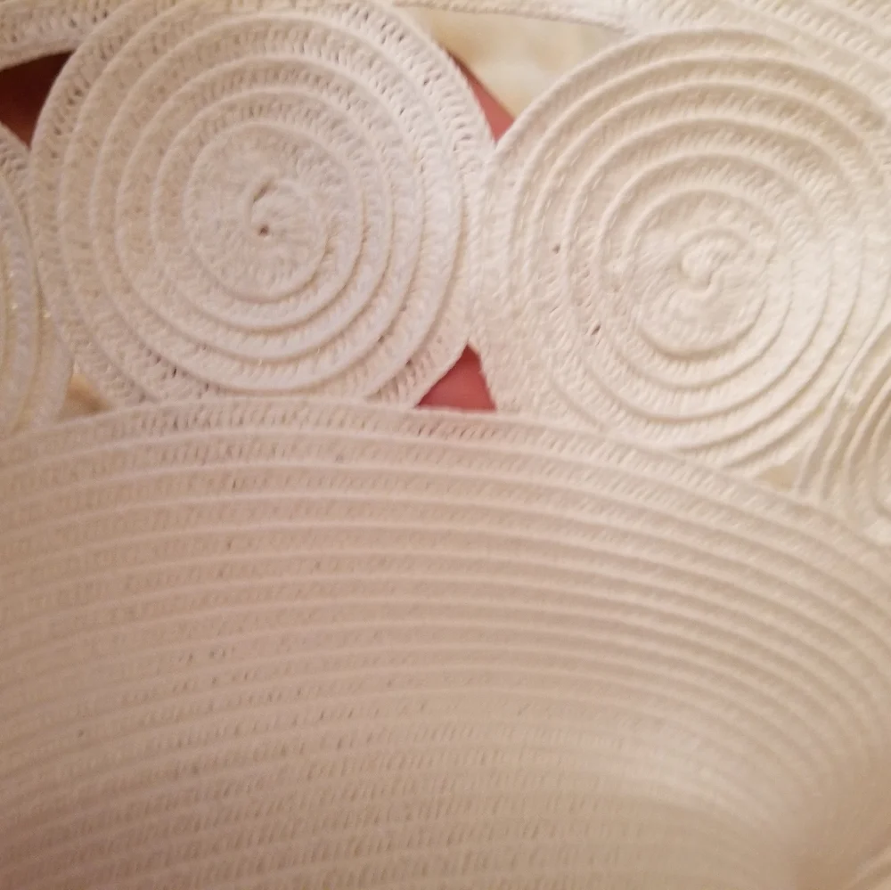 San Diego Hat Co flower circle floppy sun hat white straw weave derby beach